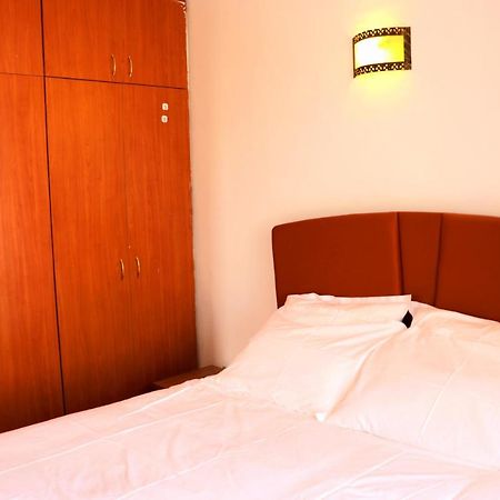 Silent Sky Homestay Near Jkia Airport & Sgr Nairobi Eksteriør billede